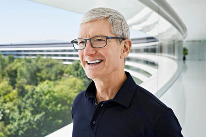 CEO Tim Cook gửi lời cảm ơn Giannandrea và kỳ vọng Siri sẽ cá nhân hóa hơn trong năm tới.