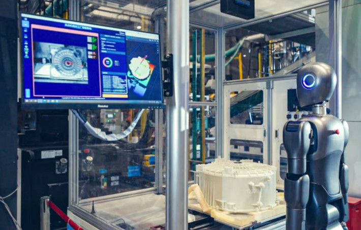 Trung Quốc chiếm 52% tổng lượng robot công nghiệp toàn cầu, dẫn đầu về tốc độ tự động hóa.