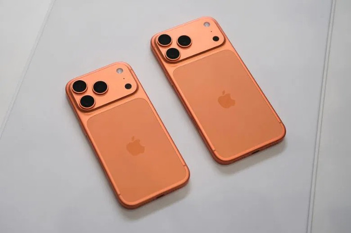 iPhone 17 Pro và Pro Max với thiết kế mới, camera 48MP và chip mạnh mẽ gây sốt toàn cầu.