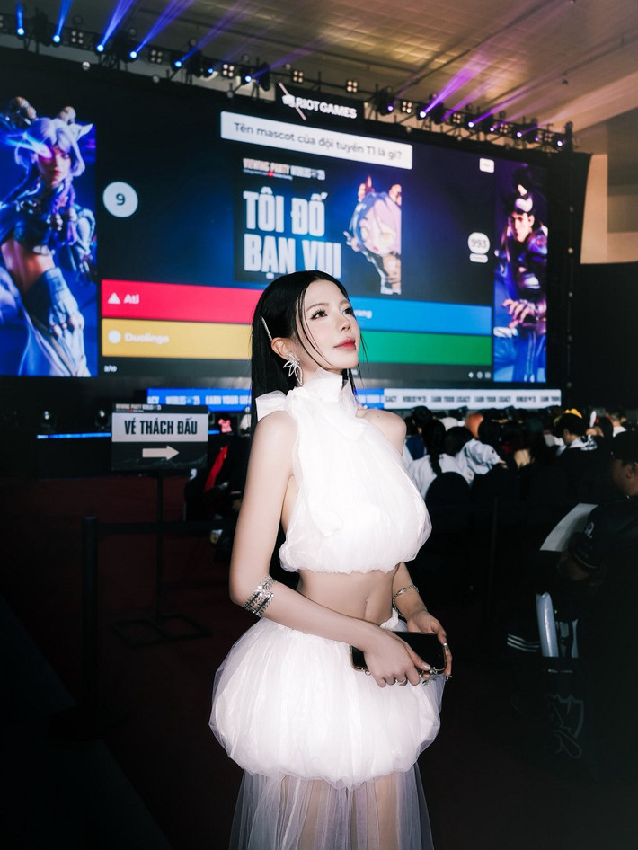 Mai Dora từ lâu đã là cái tên bảo chứng cho nhan sắc và phong cách quyến rũ trong làng game Việt.