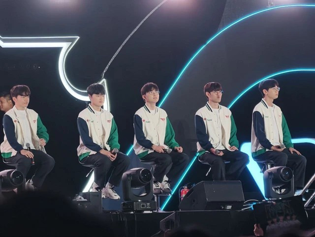 Sự kiện fanmeeting T1 tại Việt Nam đã chính thức kết thúc, để lại nhiều khoảnh khắc đáng nhớ với cộng đồng người hâm mộ Liên Minh Huyền Thoại.