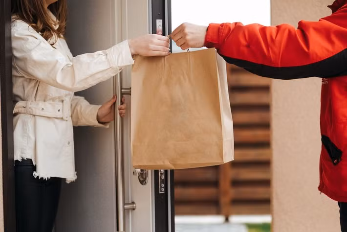 Chiêu “Tip Theft 2.0” - ăn cắp tip phiên bản mới, khiến tiền tip của khách không thưởng cho tài xế mà giúp công ty giảm lương cơ bản phải trả.