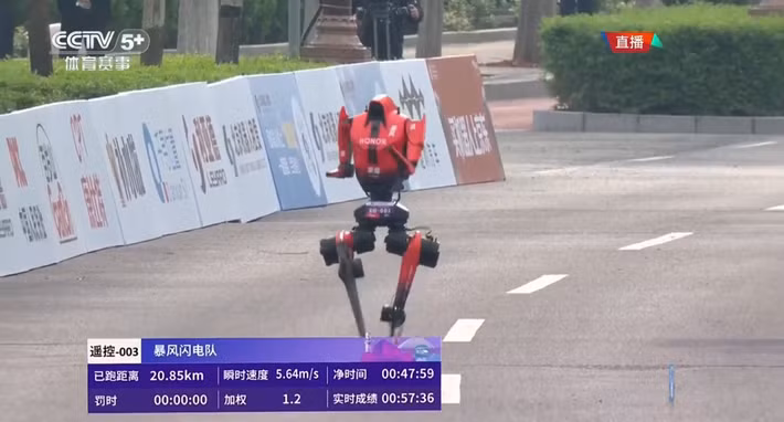 Các kỹ sư cho biết thành công này đến từ việc cải tiến cấu trúc chân mô phỏng sinh học và hệ thống tản nhiệt lấy cảm hứng từ công nghệ smartphone, giúp robot duy trì hiệu suất trong thời gian dài.