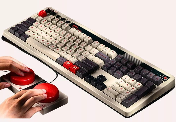 Một số mẫu như 8BitDo 108Fami hỗ trợ hot-swap, dễ dàng tùy chỉnh switch và keycap.