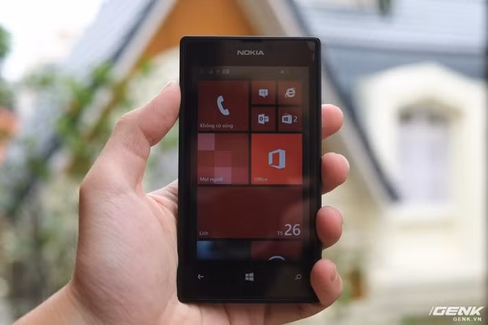 Tuy nhiên, Microsoft thất bại trong việc lấp khoảng trống ứng dụng, khiến người dùng rời bỏ. (Ảnh: Genk)