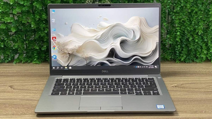 Nếu ngân sách hạn chế, sinh viên nên chọn laptop có khe cắm nâng cấp RAM.