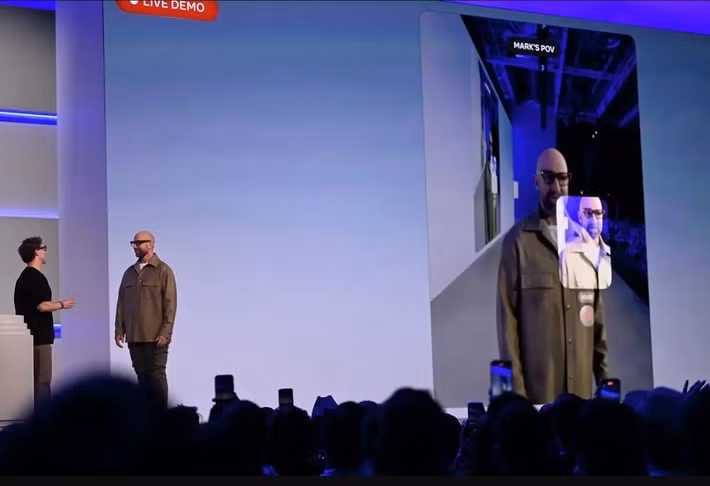 Tại Meta Connect 2025, Mark Zuckerberg bước lên sân khấu với tham vọng biến kính thông minh mới của Meta thành tâm điểm công nghệ toàn cầu.