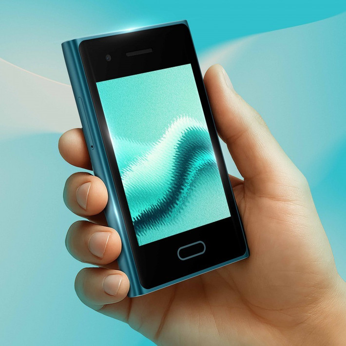 Người dùng có thể trò chuyện qua Express Chat bằng văn bản, giọng nói hoặc hình ảnh, kể cả với bạn bè đang dùng Android và iOS.