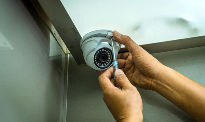 Công an tỉnh Cà Mau cho biết thời gian gần đây xuất hiện tình trạng video, hình ảnh riêng tư từ camera gia đình bị phát tán và rao bán trên mạng xã hội.