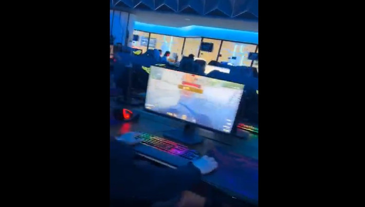 Game thủ tại đây chủ yếu chơi Counter-Strike 2 và Dota 2, hai tựa game nổi tiếng toàn cầu.