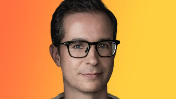 Vị trí của ông Dye tại Apple được thay thế bởi Stephen Lemay, nhà thiết kế kỳ cựu từ năm 1999.