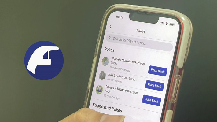 Poke trở lại trên Facebook đã nhanh chóng tạo nên làn sóng tranh luận trong cộng đồng mạng.