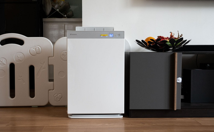 Điểm khác biệt lớn là tuổi thọ phin lọc lên tới 10 năm, giúp giảm đáng kể chi phí bảo trì và thay thế so với nhiều sản phẩm cùng phân khúc.