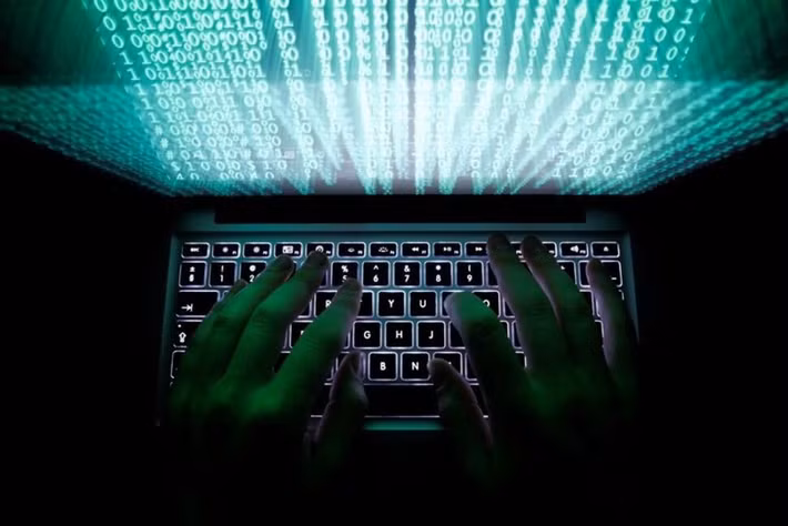 Thiệt hại tài chính và uy tín là rủi ro phổ biến nếu thông tin của bạn bị rao bán trên dark web.