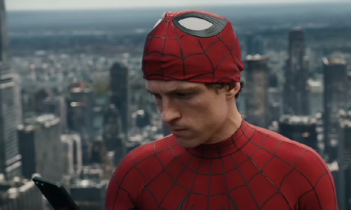 Nhiều fan cho rằng chi tiết này thiếu thực tế, nhất là khi Peter đang trong bối cảnh tài chính khó khăn.