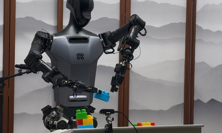 Thử nghiệm cũng chứng minh vệ tinh có thể chịu tải đồng thời cho robot, điện thoại và máy tính trong cùng mạng riêng.