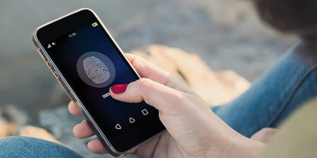 Vân tay và khuôn mặt từng được coi là chuẩn mực bảo mật di động nhờ sự tiện lợi và tốc độ.