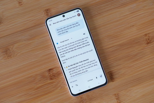 Gemini Live trên Galaxy A56 5G giúp người dùng lên kế hoạch mua sắm hợp lý và tỉnh táo hơn.