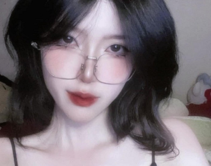 Trong số đó, các fan girl đã tạo nên không ít điểm nhấn, góp phần làm fanmeeting trở nên náo nhiệt và giàu cảm xúc.