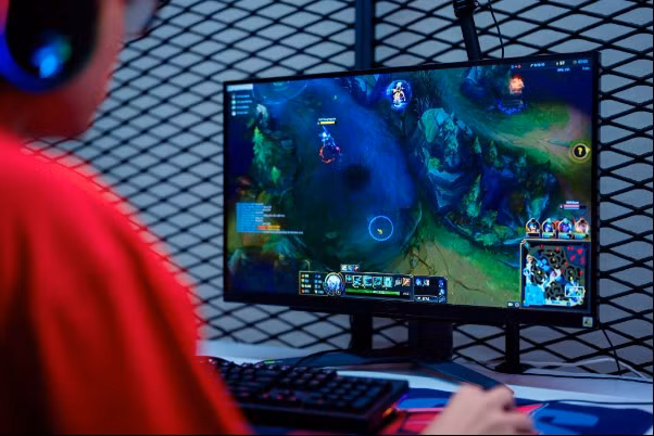 Dù AI từng thắng ở cờ vua, LMHT với biến số chớp nhoáng vẫn là thử thách gần như bất khả thi.