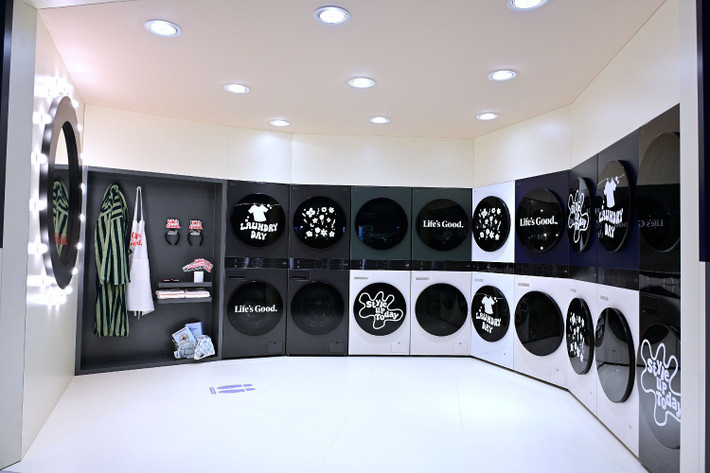 Giải pháp Spielraum mở rộng trải nghiệm AI Home ra ngoài ngôi nhà, kết nối liền mạch với xe cộ.