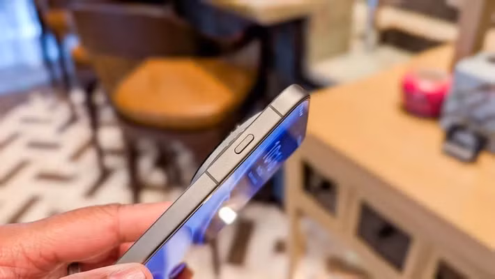 Máy dùng cảm biến Sony LYT-828 mới, kết hợp camera góc rộng và selfie đều 50MP JN1.