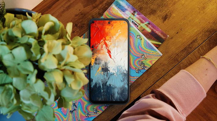 Nhóm thiết bị thực dụng hơn có TCL Nxtpaper 70 Pro với màn hình thân thiện mắt và tích hợp Gemini AI, nhắm tới người dùng đọc nhiều.