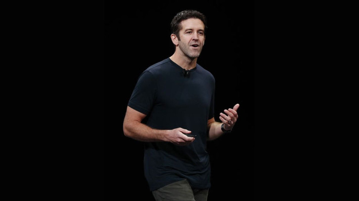 Việc chọn Ternus sẽ phản ánh truyền thống thăng tiến nội bộ và ưu tiên đổi mới kỹ thuật của Apple.