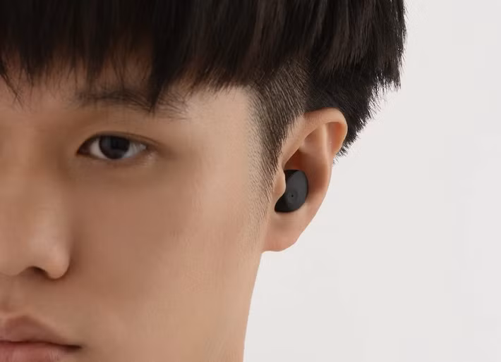 Ngoài ra, những mẫu tai nghe có công nghệ ANC quá mạnh hoặc thiết kế không phù hợp cũng có thể làm tăng cảm giác “đè tai” ở một số người nhạy cảm.