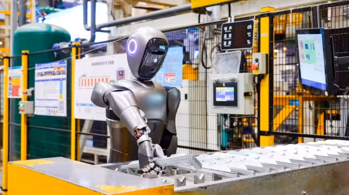 Trung Quốc đang đẩy mạnh hiện đại hóa sản xuất bằng robot và trí tuệ nhân tạo để giữ vị thế công xưởng thế giới.