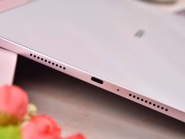 Viên pin dung lượng hơn 10.000mAh kết hợp sạc nhanh 33W giúp OPPO Pad Air5 đáp ứng tốt nhu cầu sử dụng dài ngày.