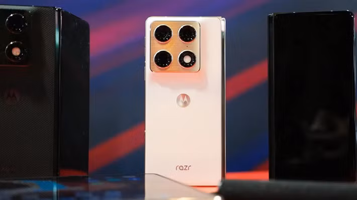 Tổng thể, smartphone tại CES 2026 phản ánh sự đa dạng chiến lược, từ gập đa màn hình, flagship hiệu năng cao đến các ý tưởng ngách giàu cá tính.