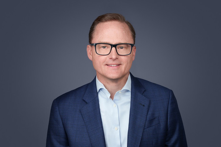 Khoảng cách giàu nghèo ngày càng lớn, biến thu nhập của các CEO thành biểu tượng bất bình đẳng ở Mỹ.