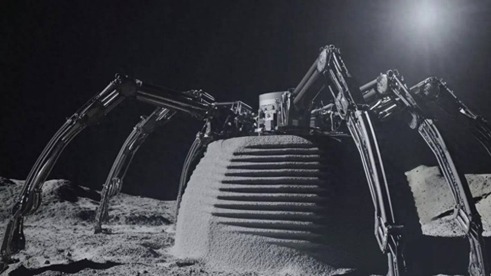 Charlotte là robot in 3D sáu chân do Crest Robotics và Earth Building Technologies phát triển, có khả năng in trọn ngôi nhà rộng 200 m² chỉ trong 24 giờ.