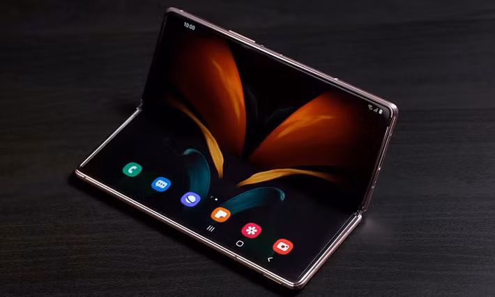 Âm thanh trên smartphone thường mỏng, thiếu trầm do hạn chế kích thước loa.