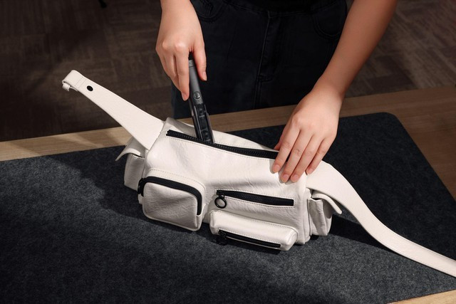 Kích thước nhỏ, hoàn thiện đơn giản giúp BOYA Magic phù hợp với các kịch bản quay vlog, phỏng vấn, bán hàng online và livestream ngoài trời.