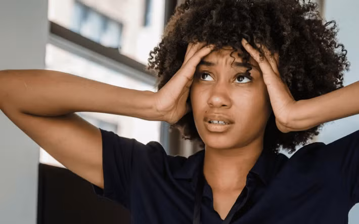 Việc đổi máy liên tục tạo ra “decision fatigue” - sự mệt mỏi vì phải thích nghi với thay đổi.