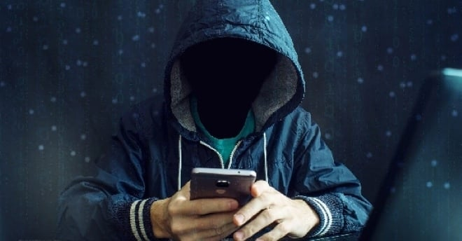 Người dùng thường nghi ngờ điện thoại nghe hội thoại rồi hiển thị quảng cáo.