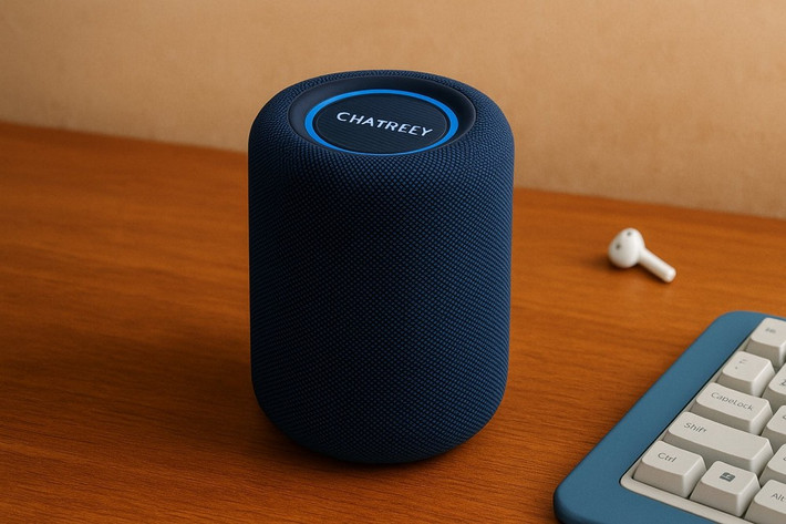 Chatreey EX1 gây ấn tượng với thiết kế hình trụ như Apple HomePod, bọc lưới vải và dải LED RGB sang trọng.