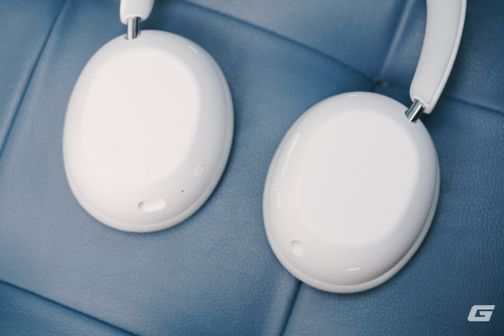 Trọng lượng chỉ 138g, pin lên tới 92 giờ không bật ANC, vượt nhiều đối thủ cao cấp. (Genk)