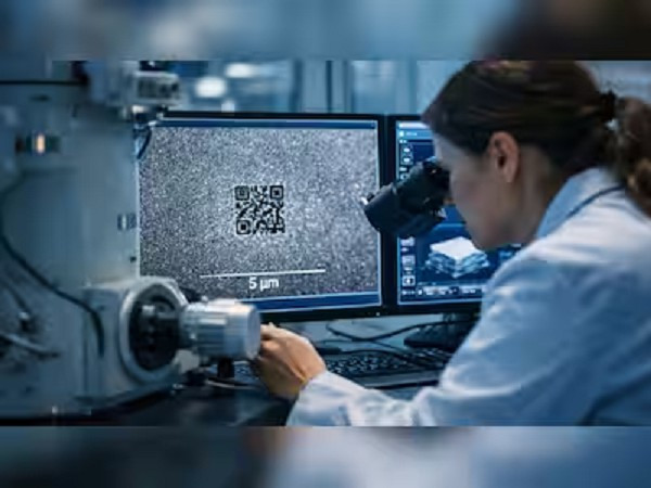 Ứng dụng tiềm năng là lưu trữ hồ sơ văn hóa, dữ liệu khoa học và tài liệu chính phủ.