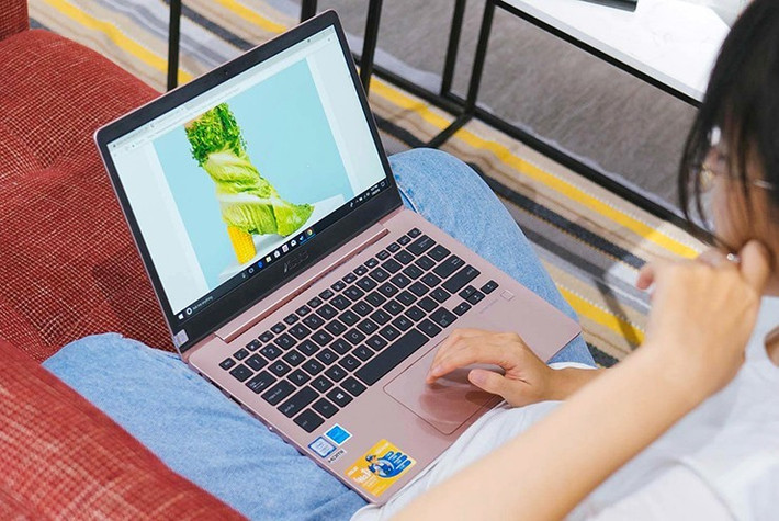 Nhiều tân sinh viên muốn tiết kiệm chi phí có thể chọn mua các dòng laptop này.