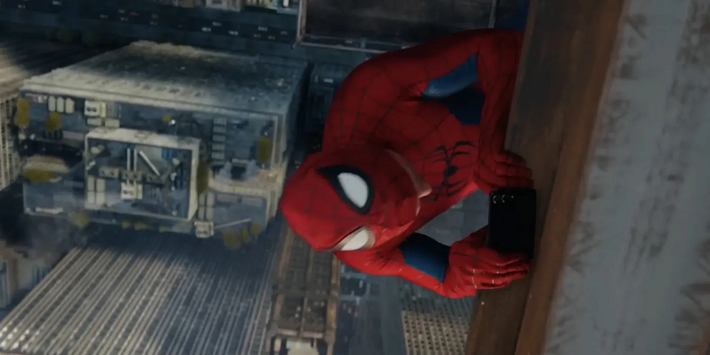 Đây là thay đổi đáng chú ý khi trước đó Người Nhện thường gắn liền với điện thoại Sony hoặc iPhone.