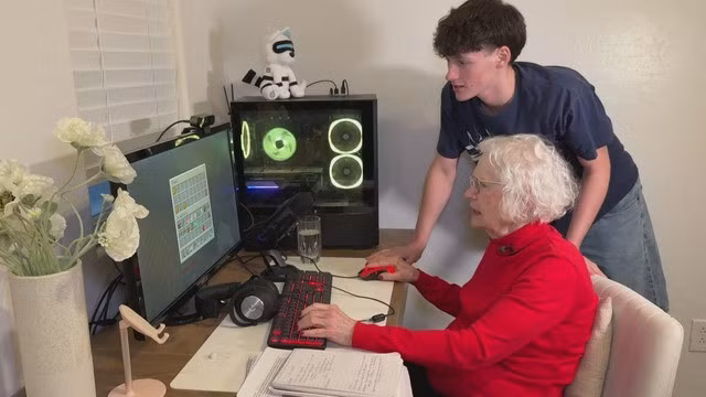 Nhân vật chính là Sue Jacquot, chủ kênh YouTube GrammaCrackers.