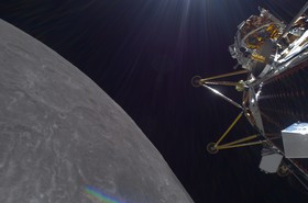 Cái tên “Chòm sao ba thân” lấy cảm hứng từ bài toán vật lý hỗn loạn từng làm đau đầu Newton. (Ảnh: Data Center Dynamics)