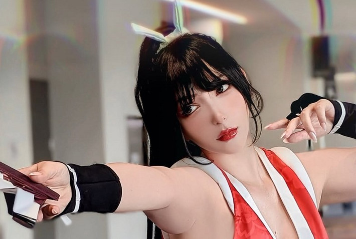 Đây không phải lần đầu cô hợp tác với Marvel, từng làm mẫu cho nhân vật Dagger năm 2024.