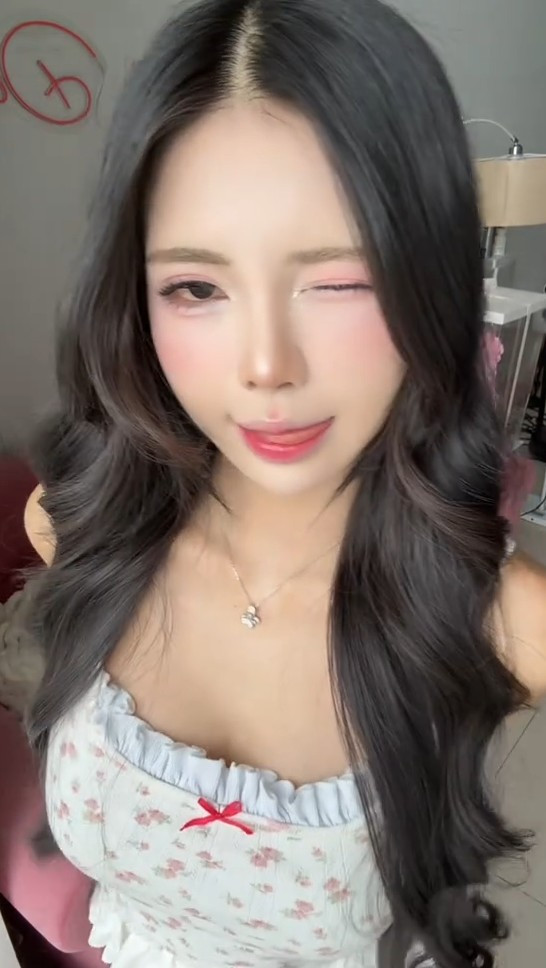 Hàng trăm nghìn lượt xem, hàng chục nghìn lượt thích chứng minh sức hút đặc biệt.