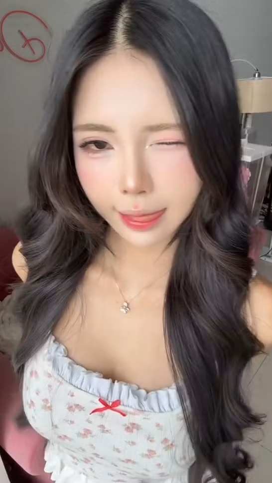 Hàng trăm nghìn lượt xem, hàng chục nghìn lượt thích chứng minh sức hút đặc biệt.