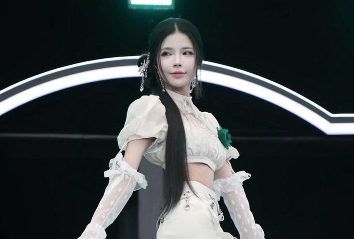 Bên cạnh sự xuất hiện của nhà đương kim vô địch CKTG, MC Mai Dora là một trong những cái tên thu hút nhiều chú ý nhất.