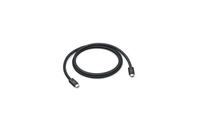 Trong khi cáp USB-C phổ thông chỉ có giá vài chục nghìn đồng, sợi cáp Thunderbolt 4 chính hãng của Apple lại có giá tới 129 USD, tương đương gần 3,4 triệu đồng.
